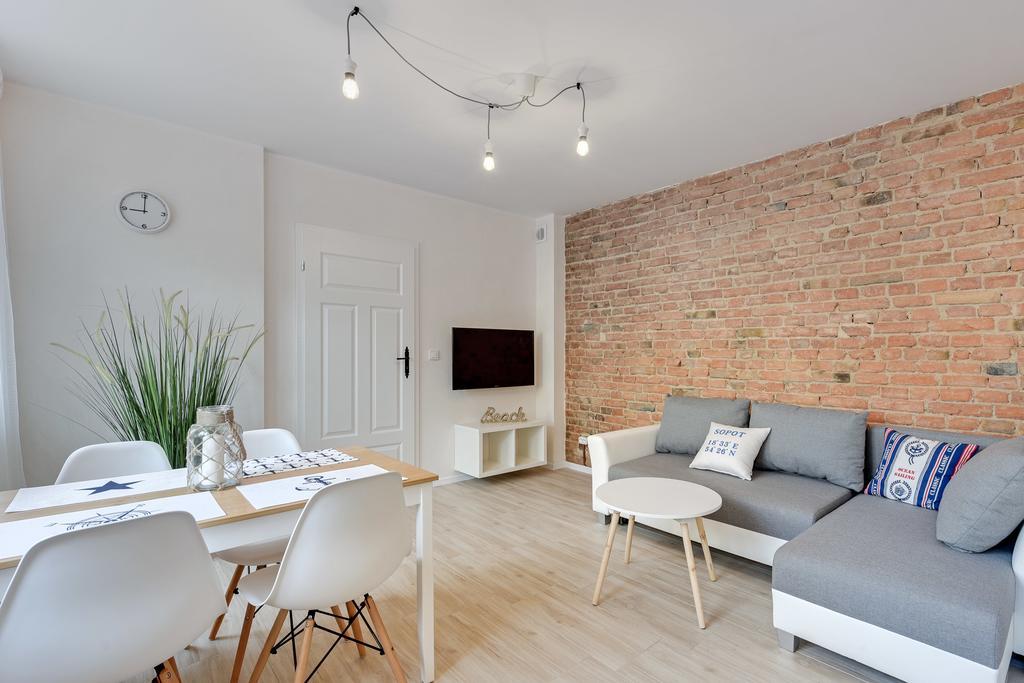 Lion Apartments - La Playa โซพอต ภายนอก รูปภาพ